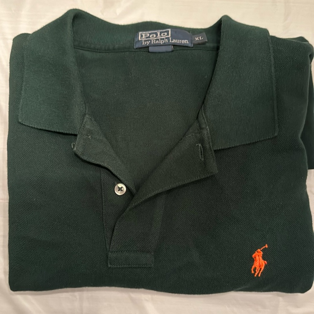 Ralph Lauren Polo in excellent condition. Two button,